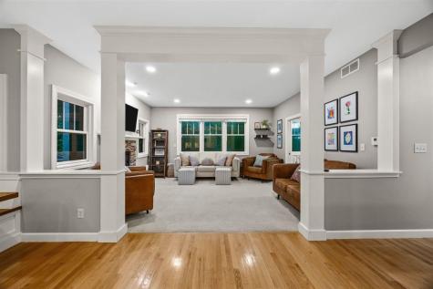 3164 Country Court Iowa City IA 52240