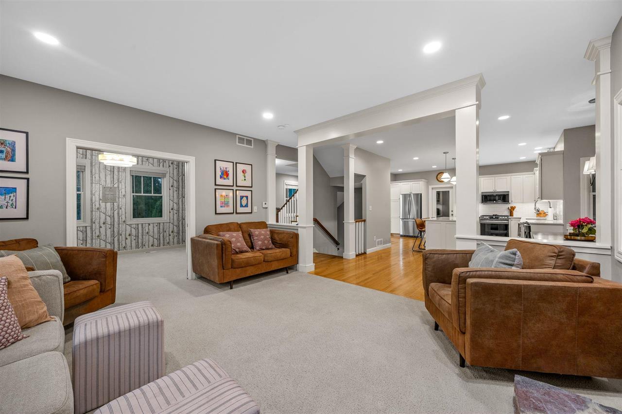 3164 Country Court Iowa City IA 52240