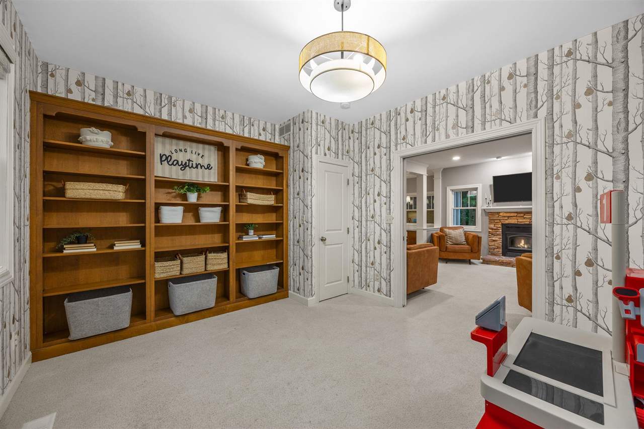 3164 Country Court Iowa City IA 52240