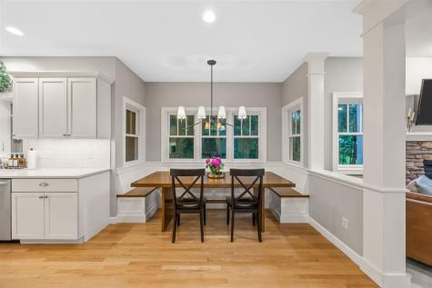 3164 Country Court Iowa City IA 52240