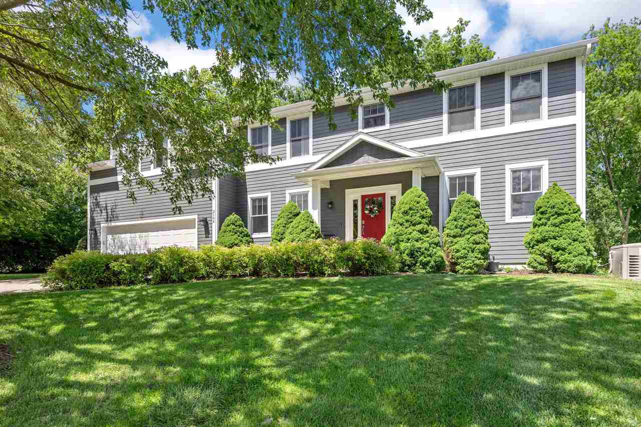 3164 Country Court Iowa City IA 52240