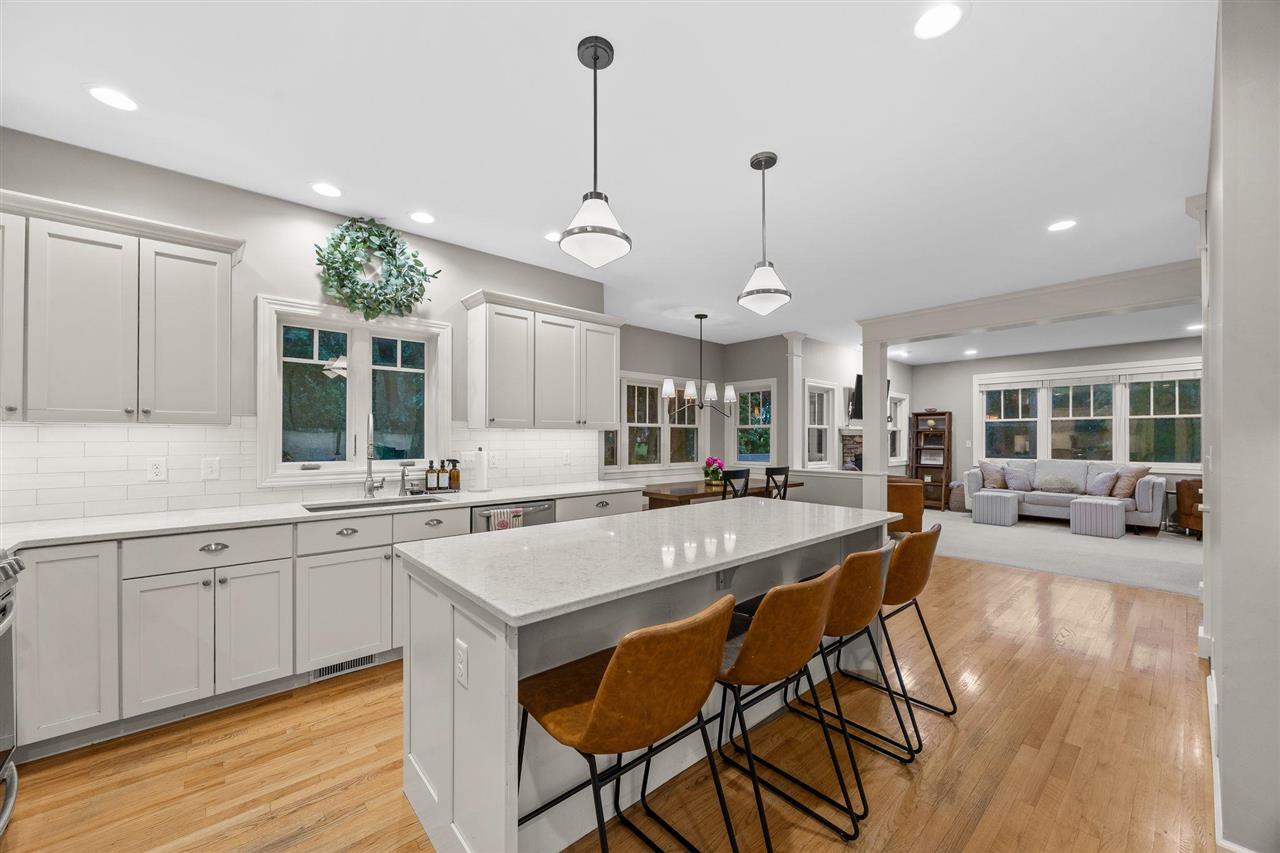 3164 Country Court Iowa City IA 52240
