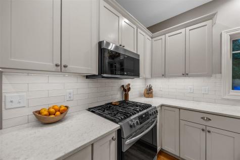 3164 Country Court Iowa City IA 52240