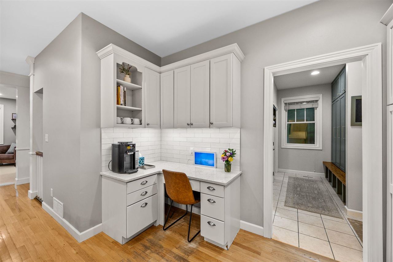 3164 Country Court Iowa City IA 52240
