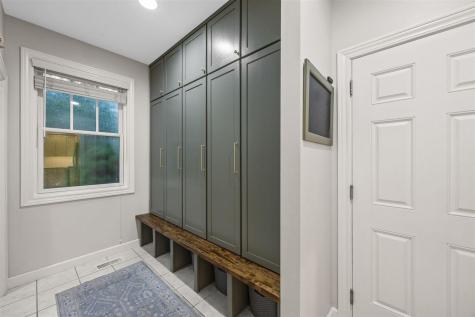 3164 Country Court Iowa City IA 52240