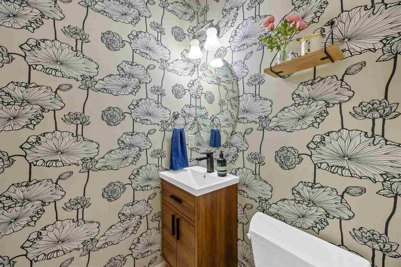 3164 Country Court Iowa City IA 52240
