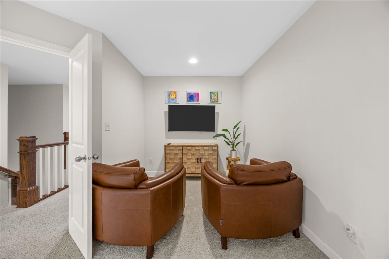 3164 Country Court Iowa City IA 52240
