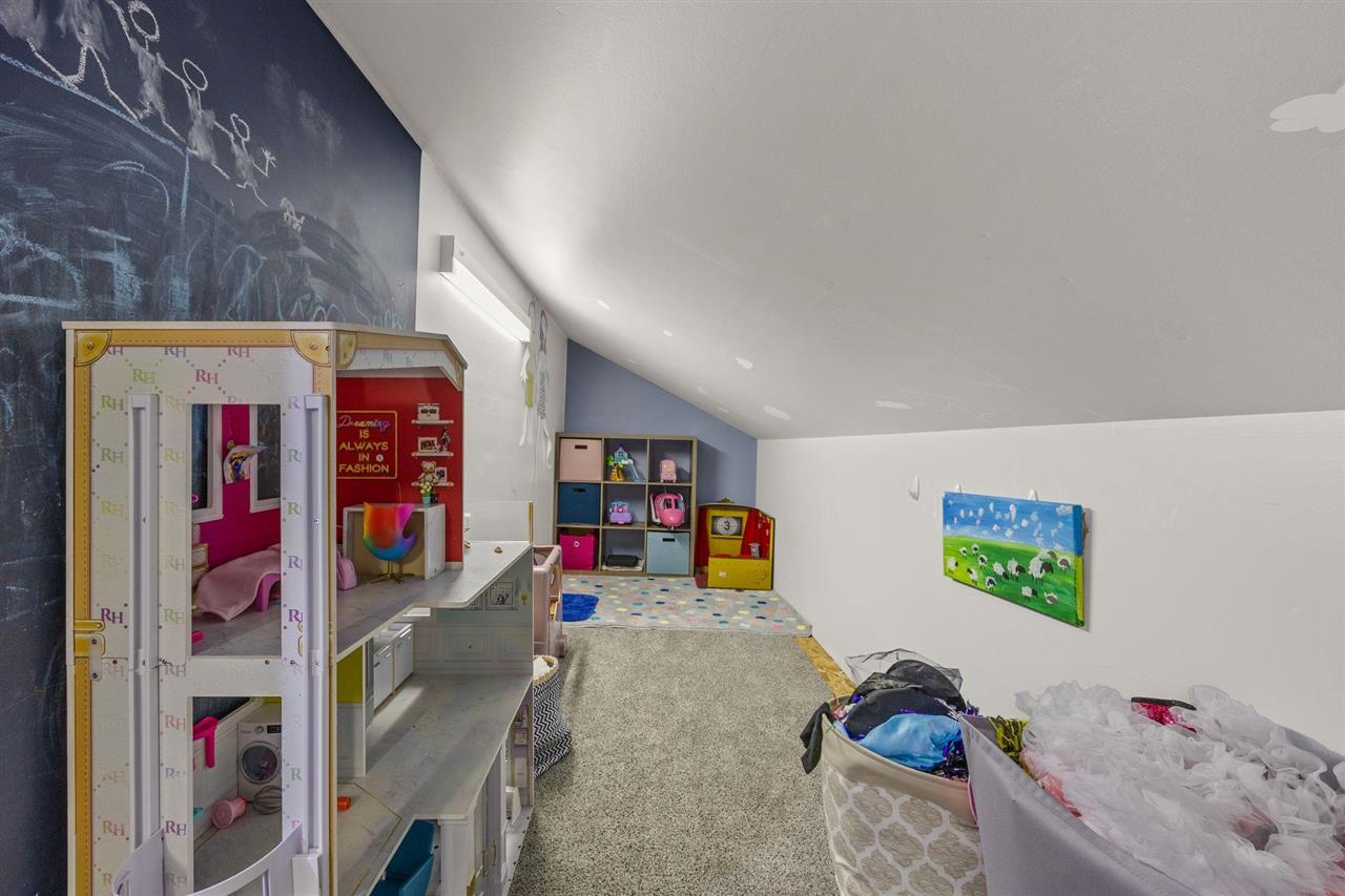 3164 Country Court Iowa City IA 52240