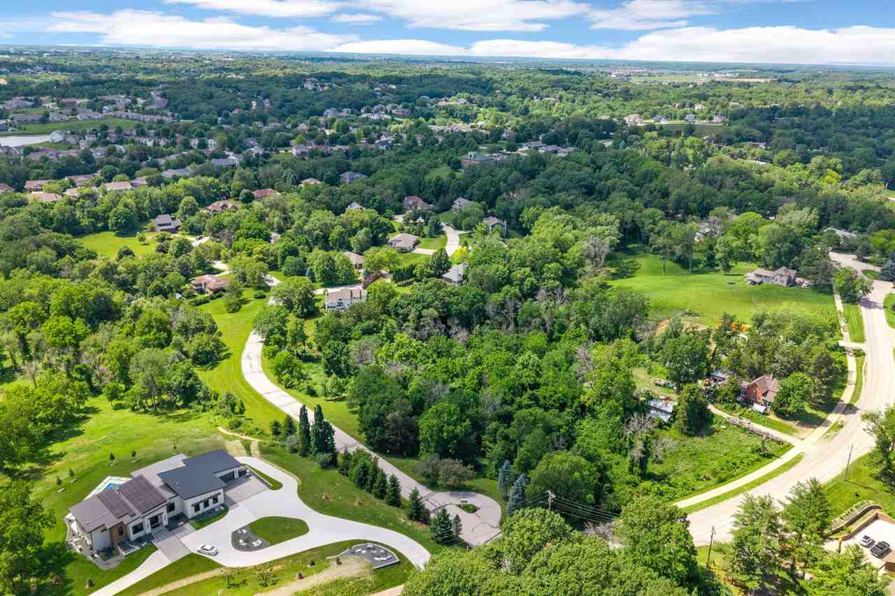 3164 Country Court Iowa City IA 52240