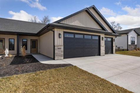 3060 Sunflower Street Ely IA 52227