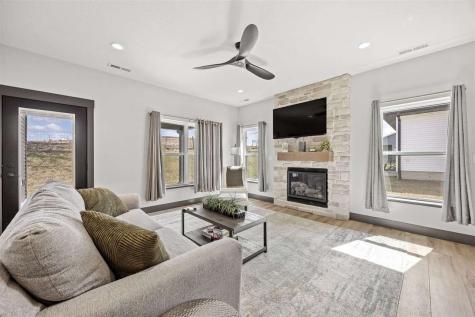 3060 Sunflower Street Ely IA 52227