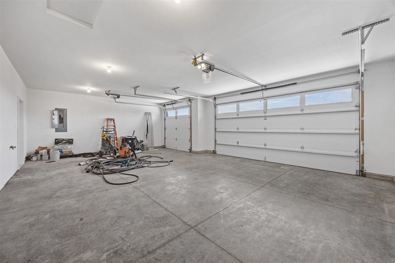 3060 Sunflower Street Ely IA 52227