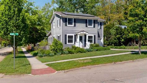 1135 Howell Street Iowa City IA 52240