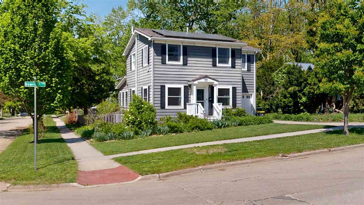 1135 Howell Street Iowa City IA 52240
