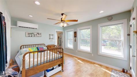 1135 Howell Street Iowa City IA 52240