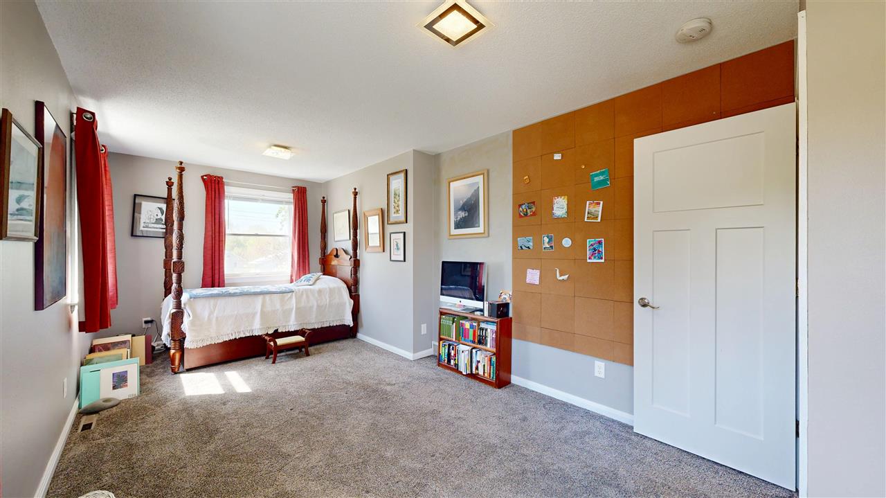 1135 Howell Street Iowa City IA 52240
