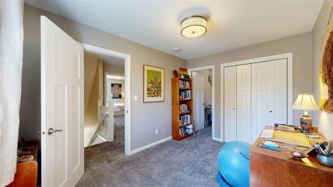 1135 Howell Street Iowa City IA 52240