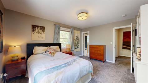 1135 Howell Street Iowa City IA 52240