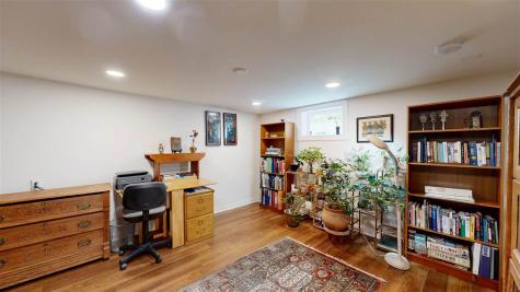 1135 Howell Street Iowa City IA 52240