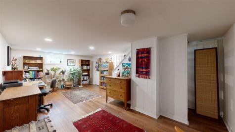1135 Howell Street Iowa City IA 52240