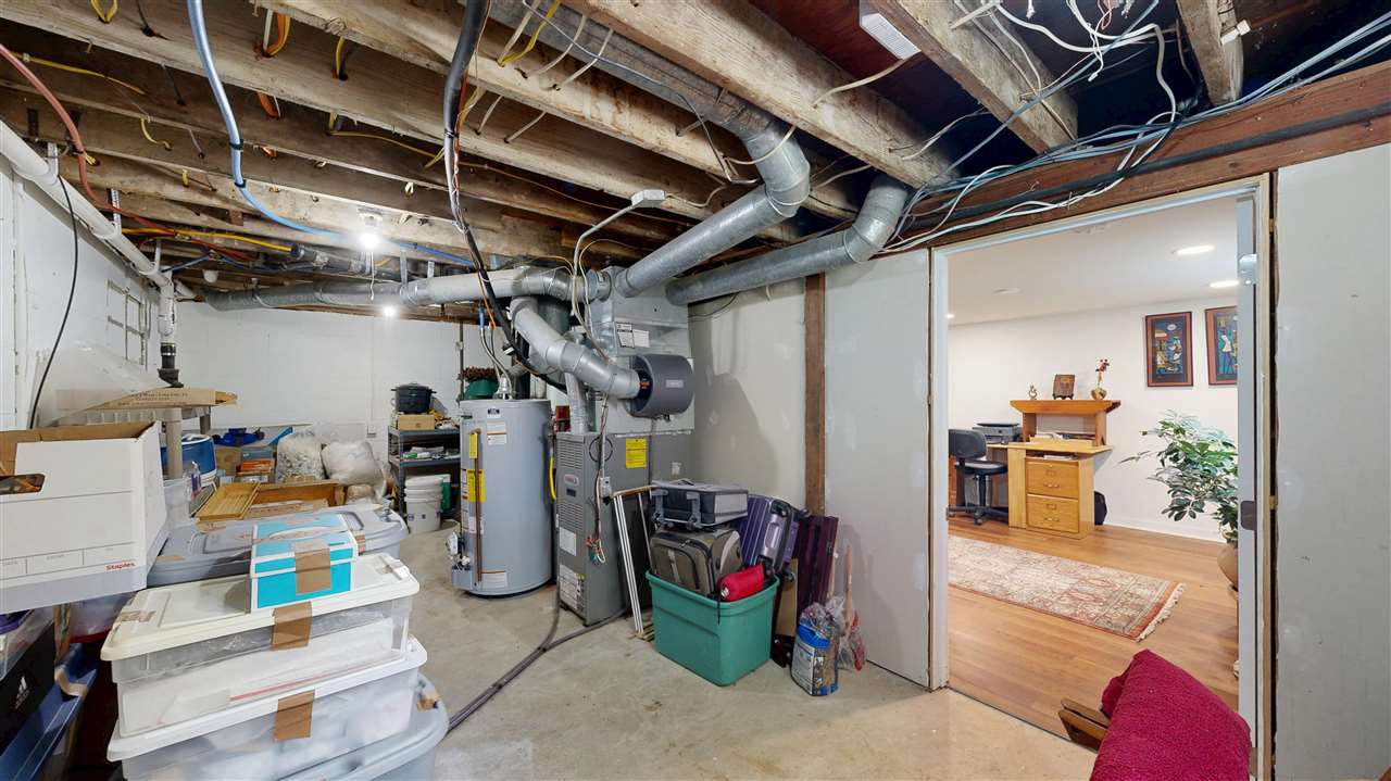 1135 Howell Street Iowa City IA 52240