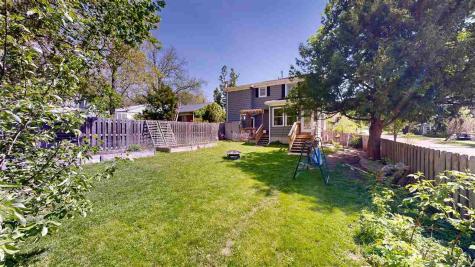 1135 Howell Street Iowa City IA 52240