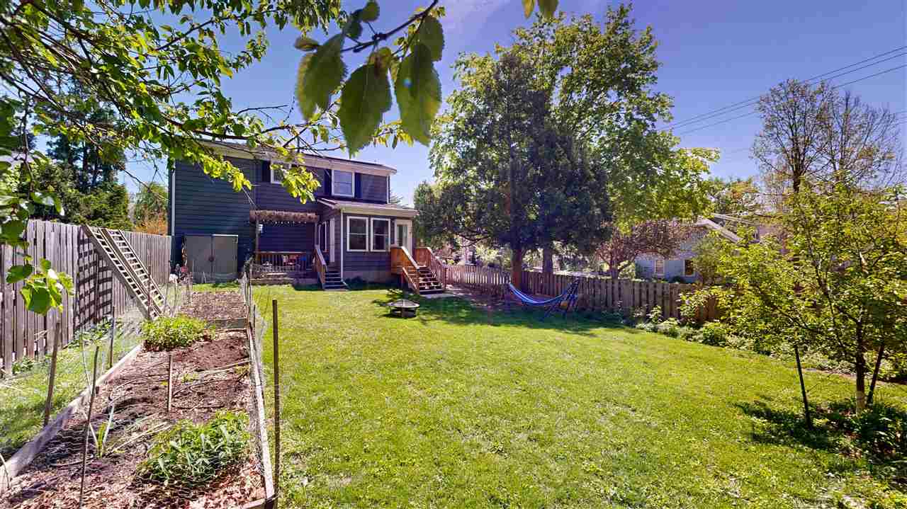 1135 Howell Street Iowa City IA 52240