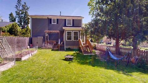 1135 Howell Street Iowa City IA 52240