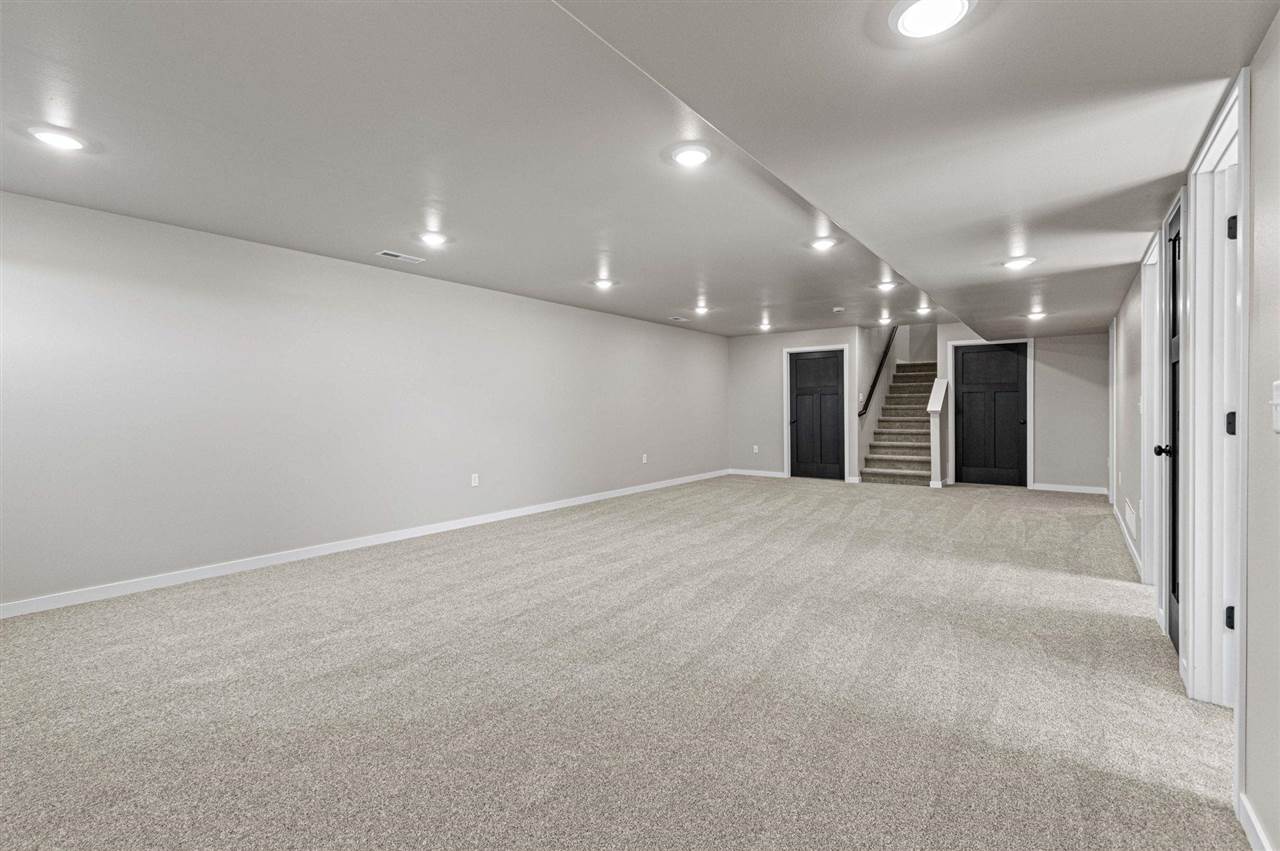 2015 Suttner Drive North Liberty IA 52317