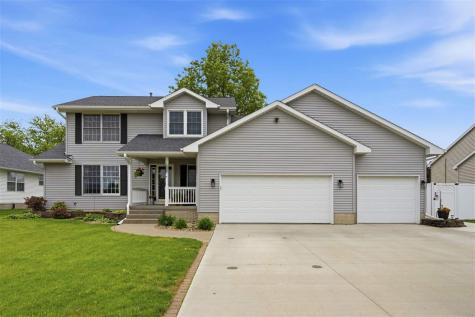 1415 Lyndhurst Drive Hiawatha IA 52233