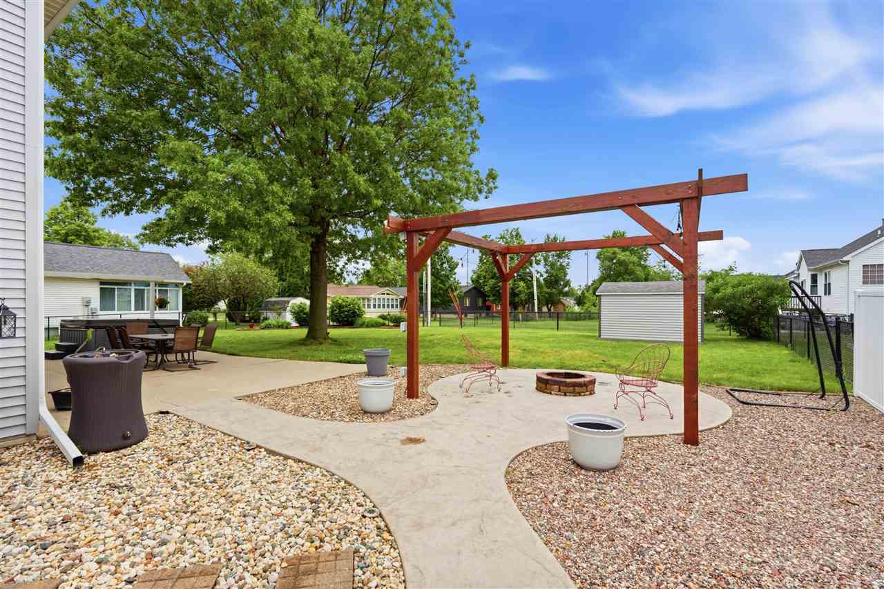 1415 Lyndhurst Drive Hiawatha IA 52233