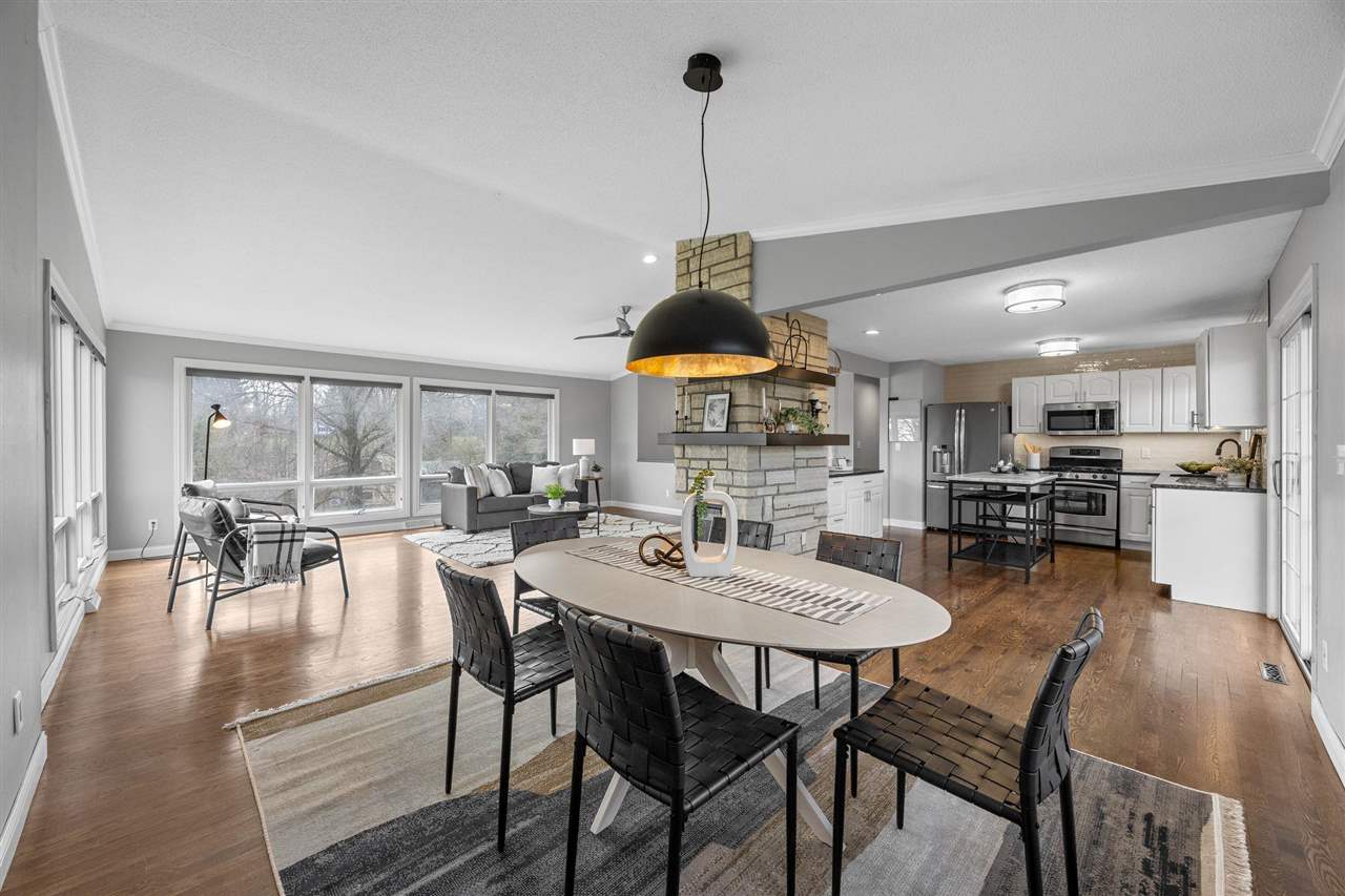 22 Fairview Knoll NE Iowa City IA 52240