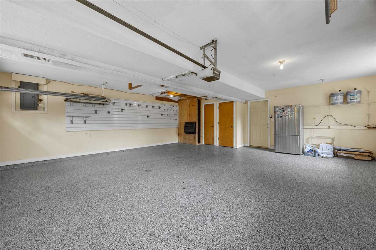 22 Fairview Knoll NE Iowa City IA 52240