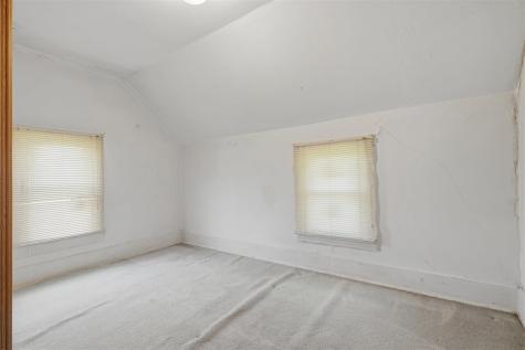 2677 Q Boulevard Williamsburg IA 52361