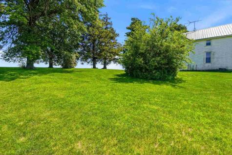 2677 Q Boulevard Williamsburg IA 52361