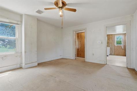 2677 Q Boulevard Williamsburg IA 52361