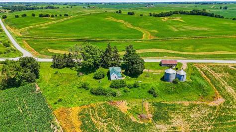 2677 Q Boulevard Williamsburg IA 52361