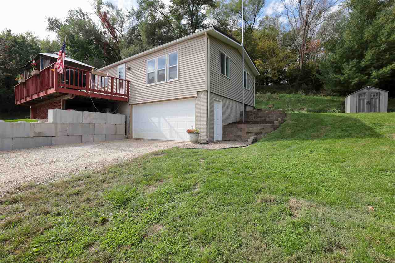 122 Cedar Park Road Mt Vernon IA 52314