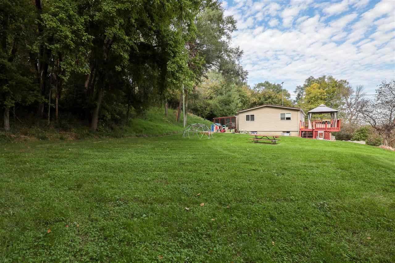 122 Cedar Park Road Mt Vernon IA 52314