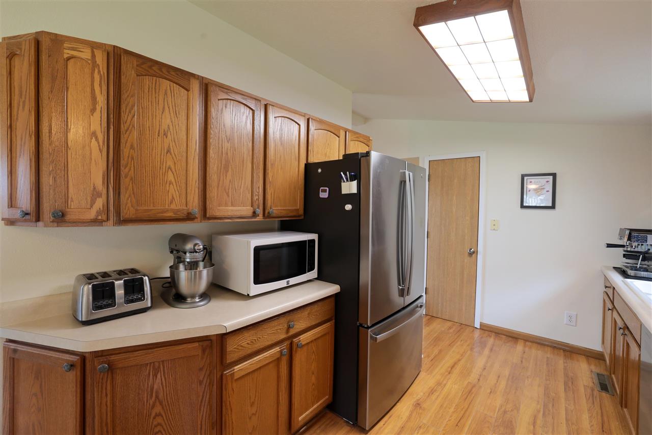 122 Cedar Park Road Mt Vernon IA 52314