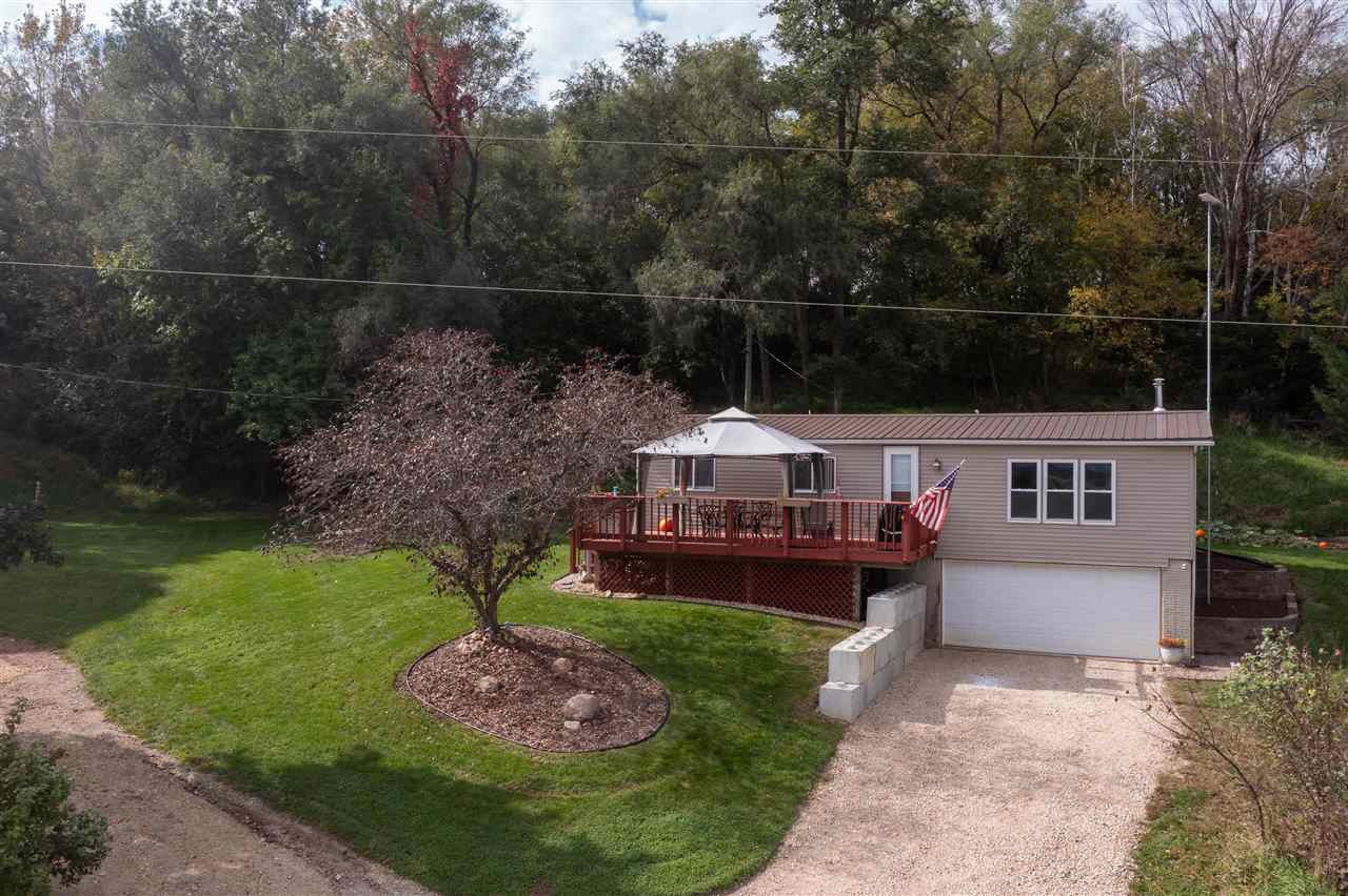 122 Cedar Park Road Mt Vernon IA 52314