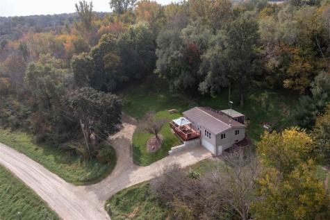 122 Cedar Park Road Mt Vernon IA 52314