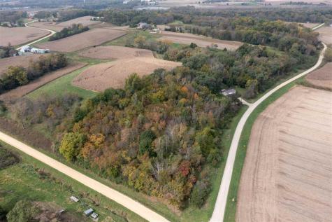 122 Cedar Park Road Mt Vernon IA 52314