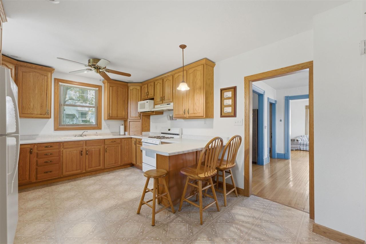 206 N Ellis Keota IA 52248