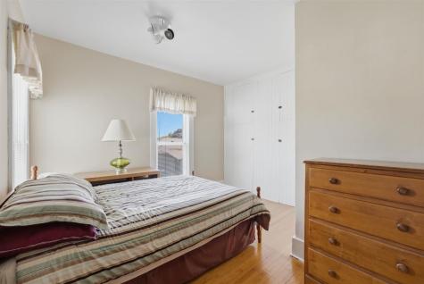 206 N Ellis Keota IA 52248