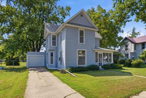 206 N Ellis Keota IA 52248