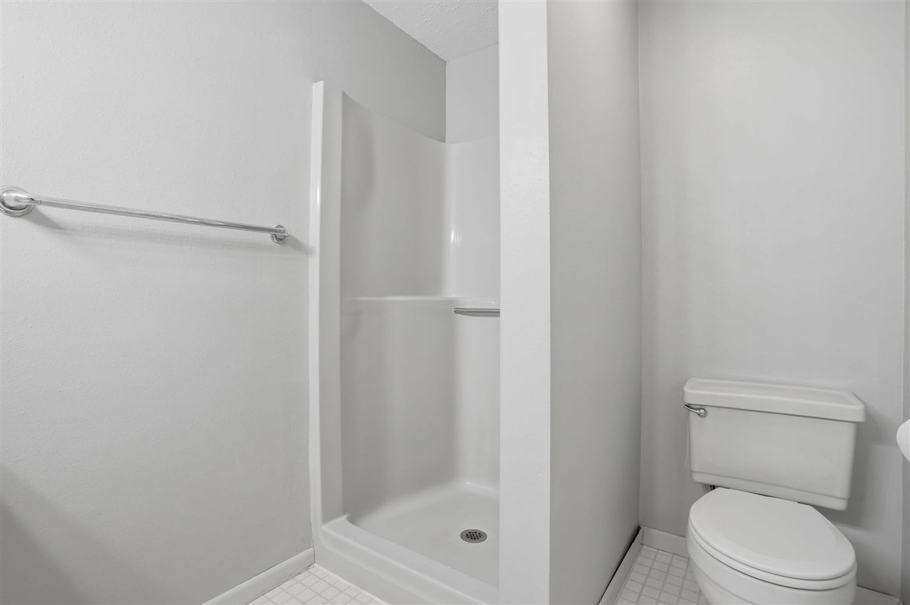 706 Holiday Road Coralville IA 52241-0000