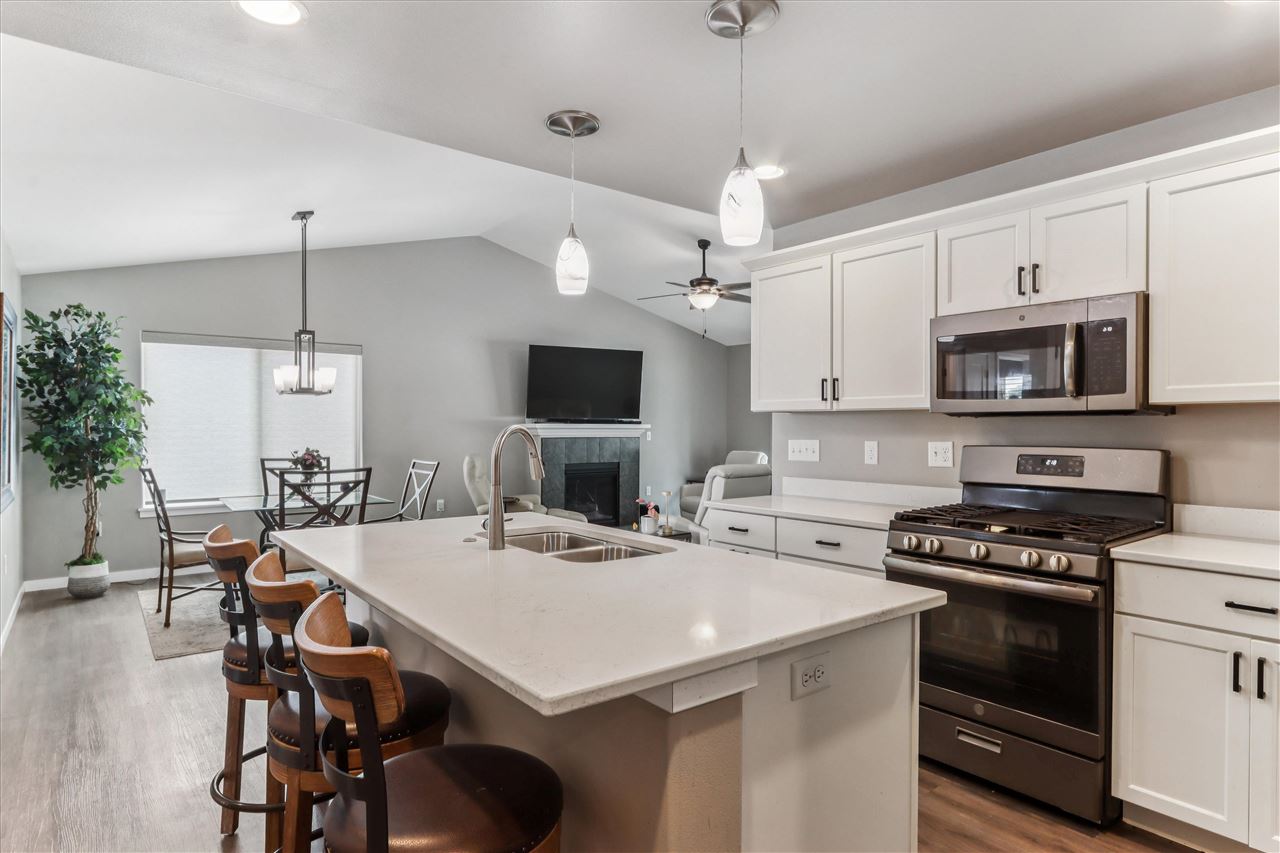 224 Kenneth Drive Iowa City IA 52245