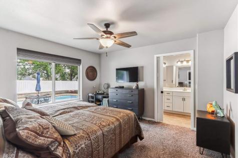 224 Kenneth Drive Iowa City IA 52245