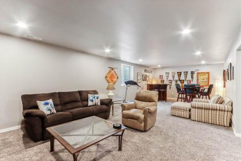 224 Kenneth Drive Iowa City IA 52245